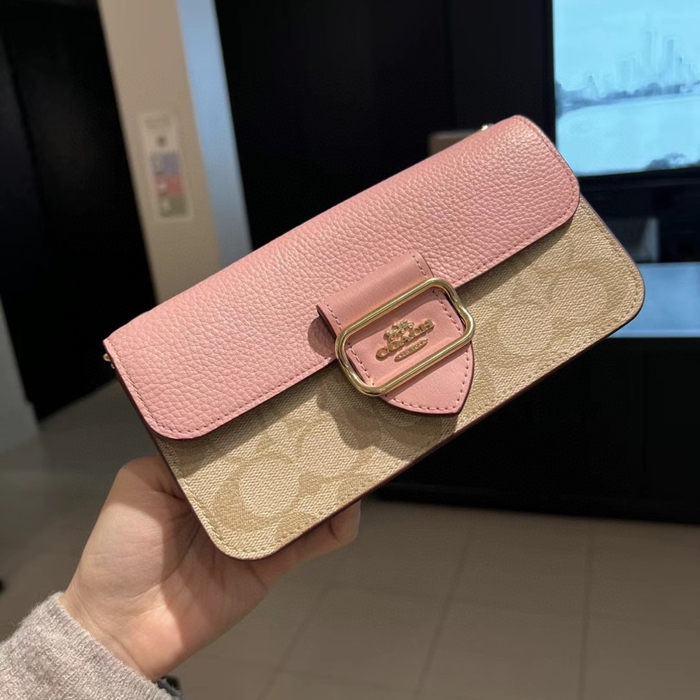 NWT！COACH MORGAN CROSSBODY IN SIGNATURE CANVAS (COACH CE693)